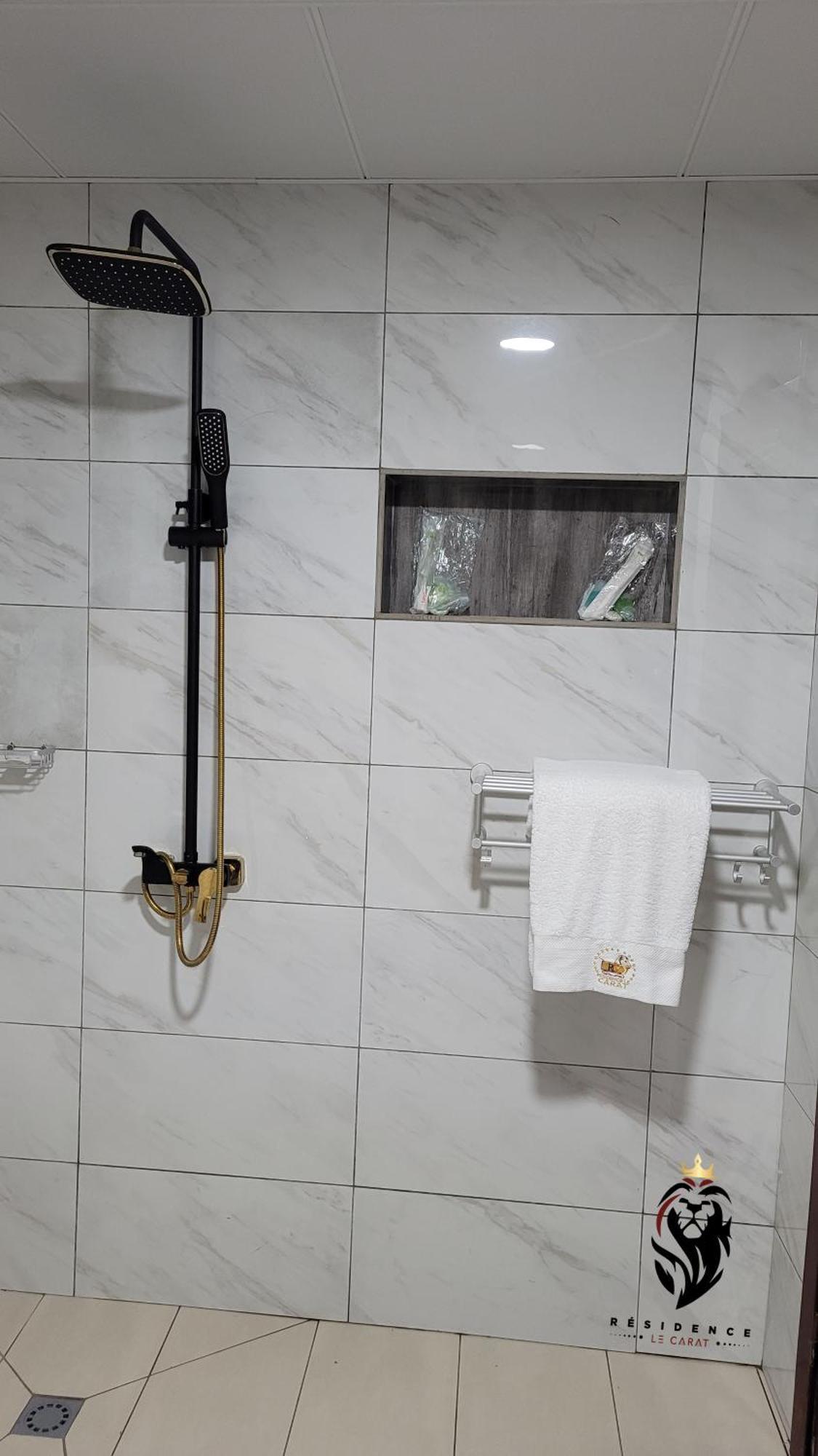 Residence Le Carat Ντουάλα Εξωτερικό φωτογραφία